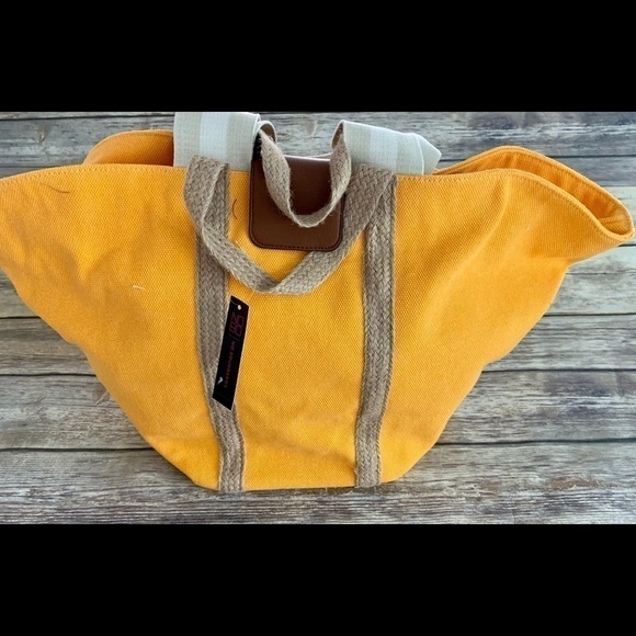 👜NWT MARIGOLD TULIP BAG - Picture 6 of 12